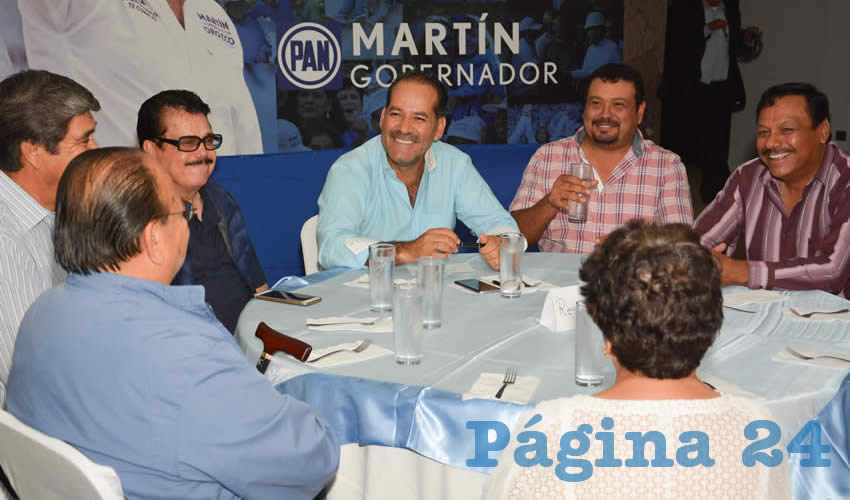 Martín Orozco se reunió con maestros, liderazgos del magisterio de las diversas corrientes internas del SNTE y exsecretarios de dicho sindicato