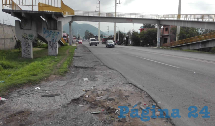 El Circuito Metropolitano Sur costó 668 millones de pesos, tiene una extensión de 70 kilómetros y abarca desde el municipio de Tala hasta La Calera, el entronque con la carretera que lleva a la laguna de Cajititlán, obra con la que supuestamente se desahogaría el tráfico que se genera sobre Periférico/Fotos: Francisco Andalón López 