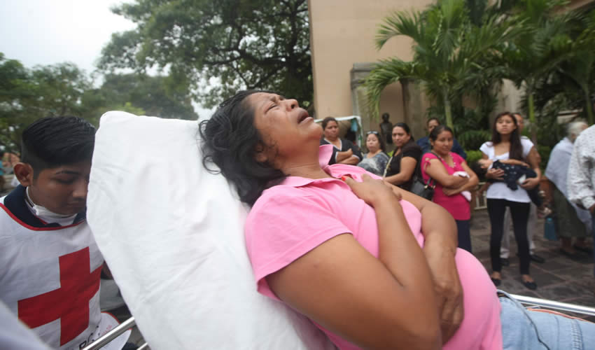 El grave problema de salud pública que se padece en México se vuelve más agudo cuando los ciudadanos no acuden a consulta, y finalmente ocurre lo peor: el infarto masivo, que en la mayoría de los casos acaba con la vida del paciente/Foto: Cuartoscuro 