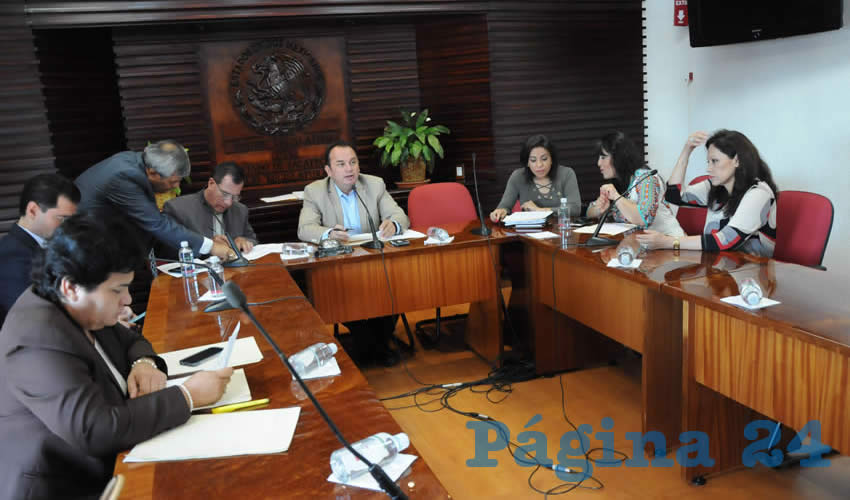 Héctor Zirahuén Pastor Alvarado: “Y si la resolución del Tribunal Federal es en contrario también se ratificará a la legislatura para reintegrar la constancia de triunfo a Soledad Luévano Cantú, quien hasta hace unos días era la virtual ganadora” (Foto: Merari Martínez Castro)