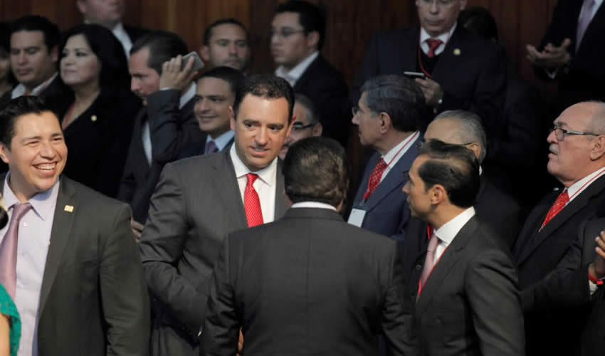 Destaca Gobernador electo trabajo realizado por Manlio Fabio Beltrones
