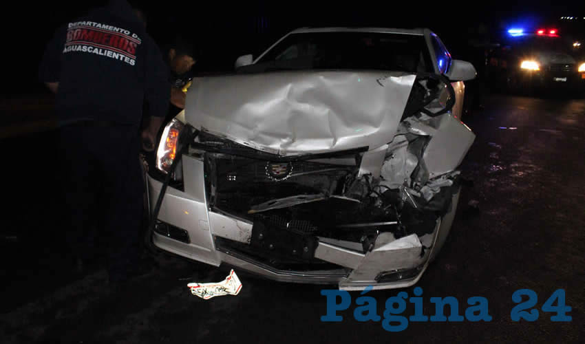 Severos daños presentó el automóvil Cadillac, que manejaba Mauricio González López