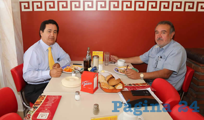 En el restaurante Mitla compartieron el pan y la sal &Oacute;scar Rodr&iacute;guez Godoy, abogado, y Arturo Carlos Ornelas