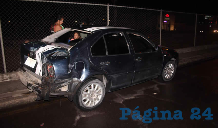 Se salvó de sufrir heridas graves la familia que tripulaba el automotor Volkswagen Jetta