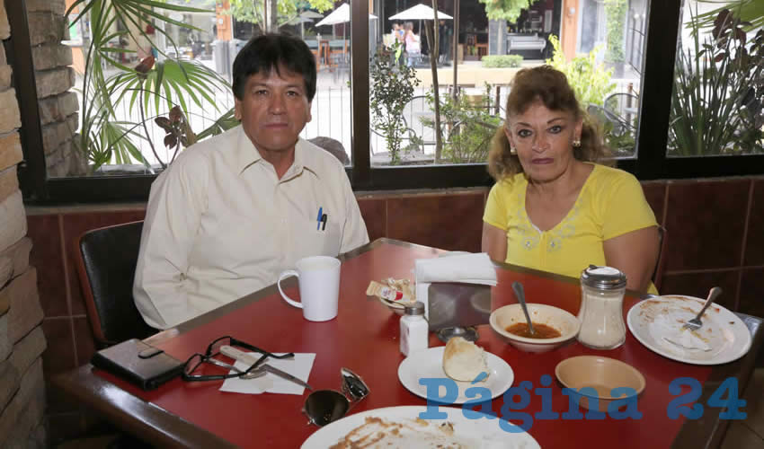 En Las Antorchas almorzaron Alfredo Hern&aacute;ndez Moreno y Rosa Mar&iacute;a Dur&aacute;n Arteaga