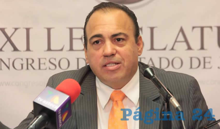 “Es evidente la situación tan aberrante en la que se manejan y mueven en el tema de los fideicomisos, siendo a la vez un ente público y mercantil, se percibe una total opacidad. Es prácticamente imposible revisar o auditar al cien por ciento un fideicomiso”, de acuerdo con Juan Carlos Anguiano, diputado de MC /Foto: Francisco Tapia