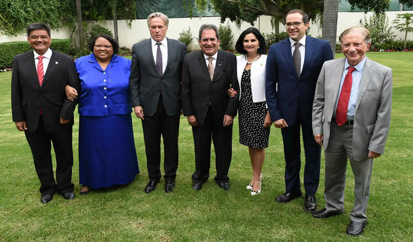 Ante integrantes del cuerpo diplomático norteamericano, el gobernador Carlos Lozano ofrece un panorama de cómo Aguascalientes recuperó su crecimiento