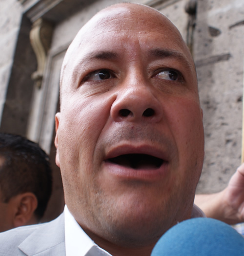 De papel son las promesas del alcalde de Guadalajara, Enrique Alfaro, pues había asegurado que sería durante esta semana que los locatarios del mercado Alcalde ya tendrían dinero de ayuda para recuperar sus negocios, cosa que no ha sucedido/Foto: Francisco Tapia