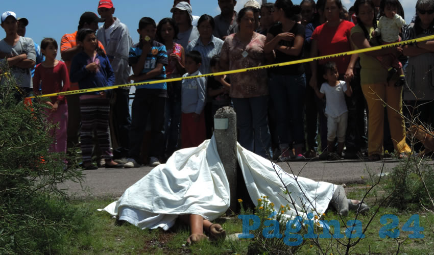 Tras ser chocado, el muchacho sali&oacute; proyectado contra un &ldquo;fantasma&rdquo; de concreto