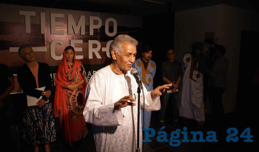 Ahmed Mulay Ali, embajador en México de la República Árabe Saharaui Democrática (RASD), presentó la exposición que muestra un territorio ocupado y en constante conflicto bélico/Foto: Óscar Ahumada