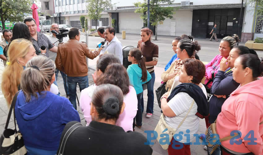 Habitantes de la localidad de Jaltomate denunciaron a agiotista y despacho jur&iacute;dico por hacerles cobros de manera irregular (Foto: Eddylberto Lu&eacute;vano Santill&aacute;n)