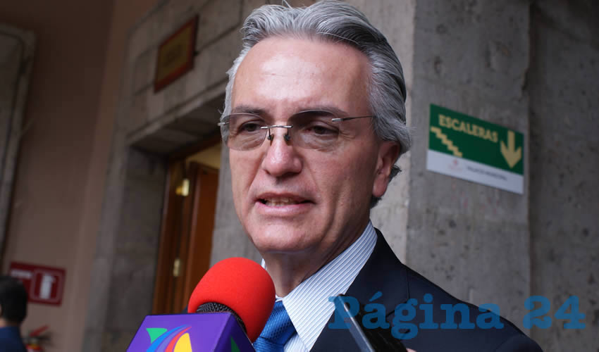 “Teníamos mucho interés en que Siteur nos aclarara si había un apoyo complementario para que los vecinos pudieran tener información necesaria de cómo se tramita”, dijo el regidor panista Alfonso Petersen sobre la ausencia de representantes del sistema de tren eléctrico y lo que no pudo esclarecerse/Foto: Francisco Tapia 