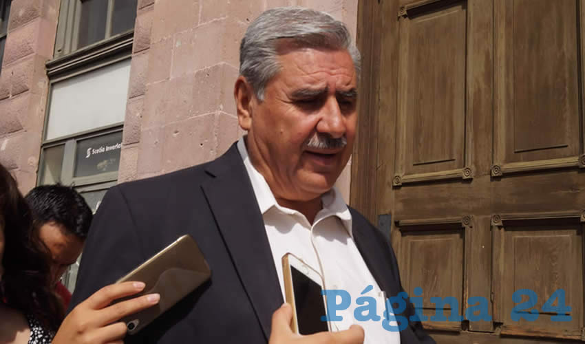 Por lo que lamentó que el magisterio zacatecano siga utilizando a modo de protesta la toma de instalaciones, ya que según el funcionario ya se tenían adelantos en cuanto a esta materia con el dialogo que se venía realizando (Foto Merari Martínez Castro)