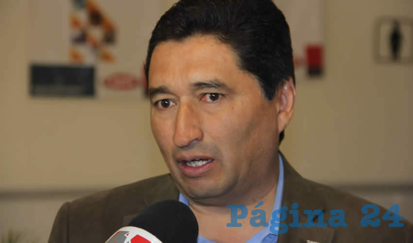Los enormes baches ya han provocado graves accidentes automovilísticos