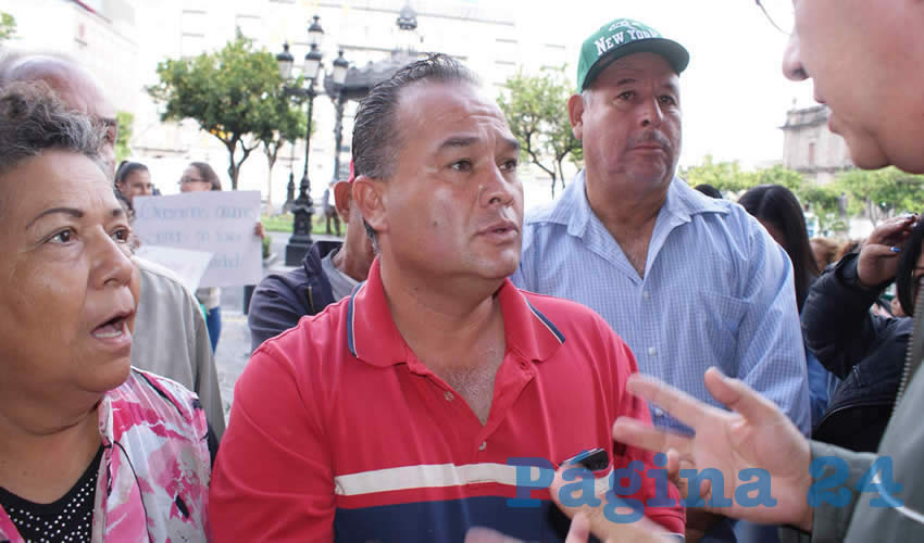 De acuerdo con Óscar Venegas Zamora, habitante de la colonia Jalisco, los rateros aprovechan que muchos de los ciudadanos salen de sus casas desde temprano, y como las luminarias no están encendidas y los paraderos de autobuses no están iluminados, les quitan sus pertenencias