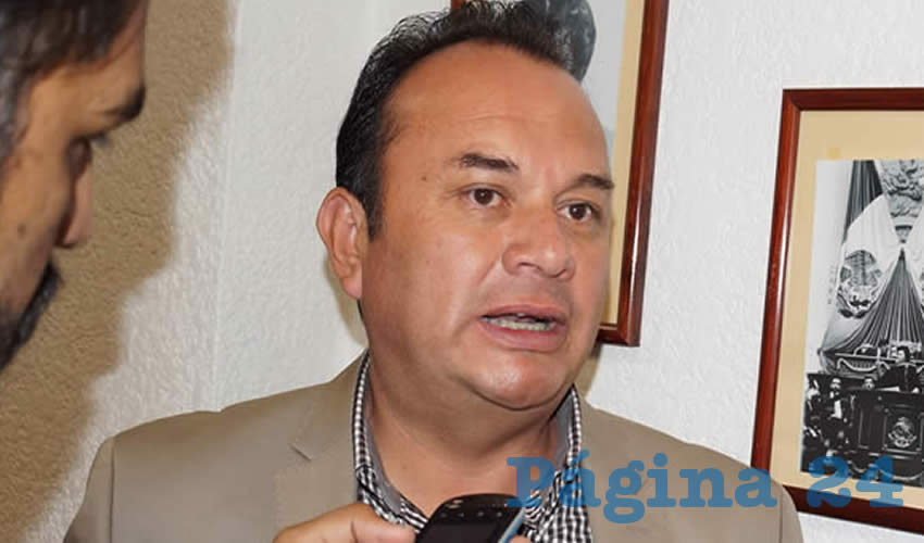 Pastor Alvarado: Miguel Alonso cumplió con compromisos realizados desde la campaña electoral del 2010 (Foto Merari Martínez Castro)