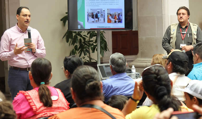 En este curso se les instruyó sobre la responsabilidad, funciones y metodología que tienen al evaluar las obras y proyectos que realiza el Municipio en sus colonias y comunidades