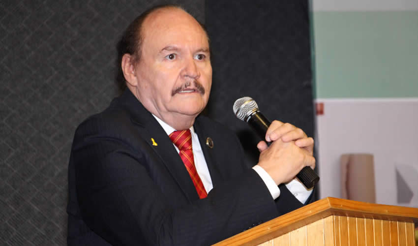 Jos&eacute; Armando Robles &Aacute;vila, director del Hospital de la Mujer (Foto: Eddylberto Lu&eacute;vano Santill&aacute;n)