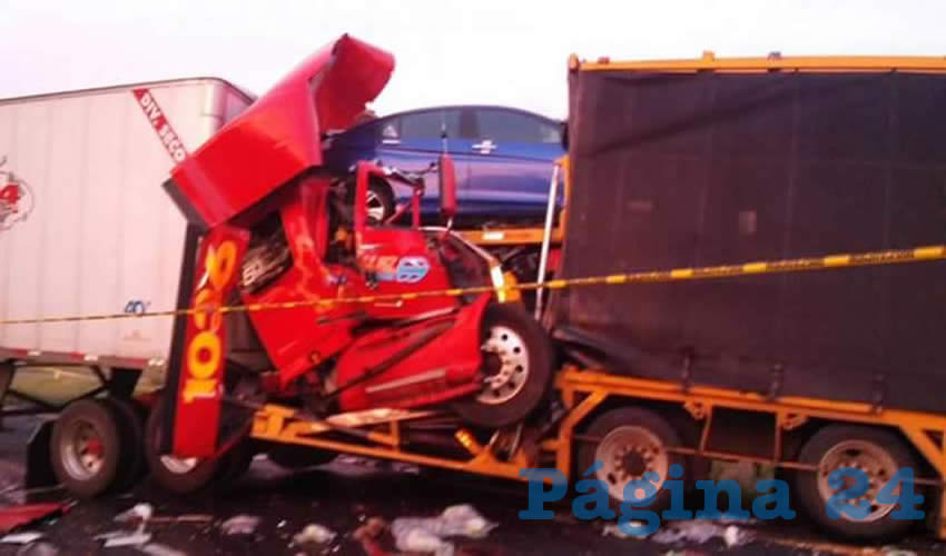El choque ocurri&oacute; en la autopista Le&oacute;n-Aguascalientes, cerca de la caseta de Encarnaci&oacute;n de D&iacute;az, Jalisco