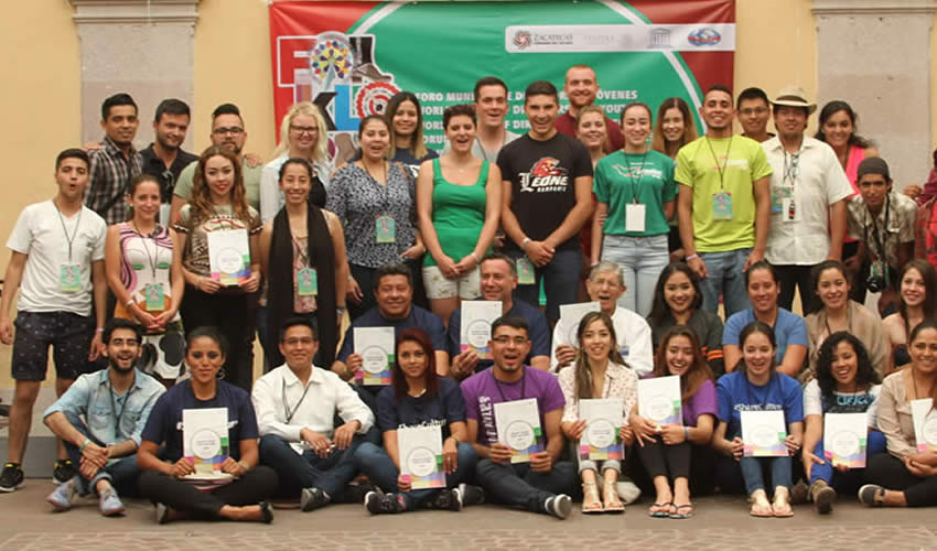 Fundamental, que jóvenes fortalezcan su identidad cultural: Camacho González
