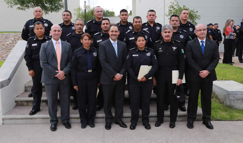 Se entregaron constancias por cursos de Primer Respondiente y T&eacute;cnicas de la Funci&oacute;n Policial