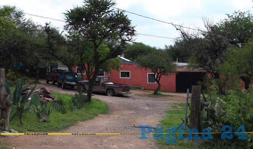 Las tres camionetas que revisaron policías ministeriales