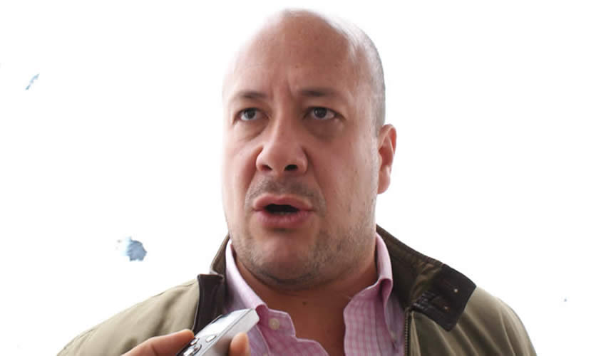 El proponer la no reelección del auditor superior “desestabilizó” al partido en el poder, según el alcalde tapatío Enrique Alfaro, quien en vez de estar gobernando es el primero en lanzarse al golpeteo político y buscar raja de cualquier tema/Foto: Francisco Tapia 