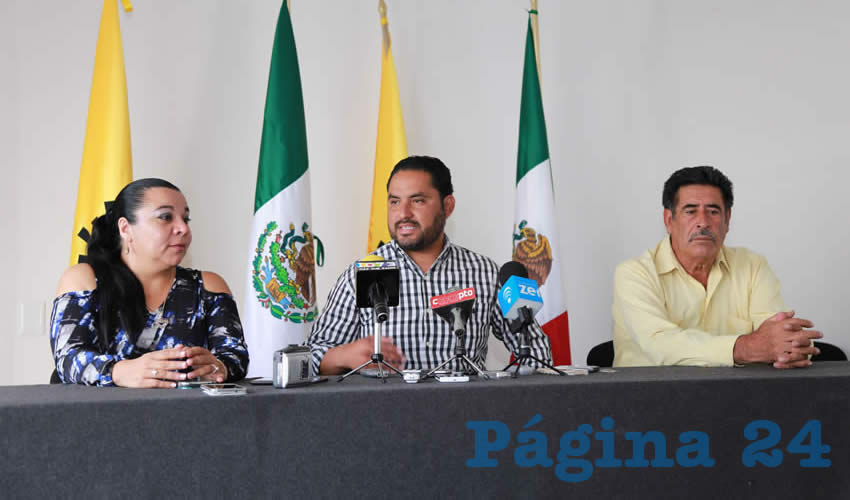 Rueda de prensa del PRD (Foto: Eddylberto Lu&eacute;vano Santill&aacute;n)