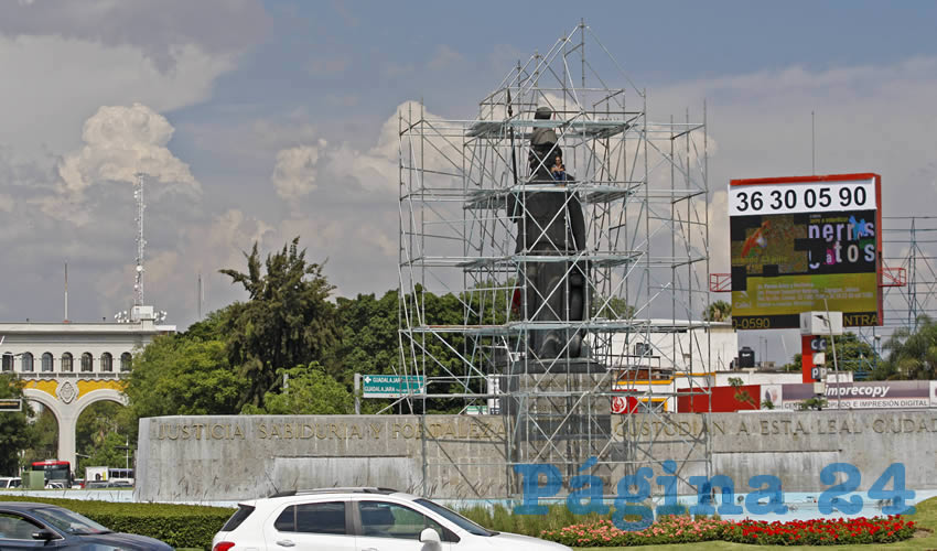 En rueda de prensa se anunció que expertos involucrados en la restauración del monumento erradicarán los daños que la estructura ha sufrido durante los últimos años, por lo que el plazo estimado para que la escultura esté lista podría no ser en noviembre, sino después/Foto: Cuartoscuro 
