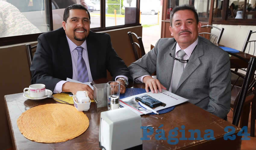 Edgar Garc&iacute;a Lucio y Gustavo Dom&iacute;nguez Mojica, empleados de ventas de farmac&eacute;uticos almorzaron en el restaurante El Campirano
