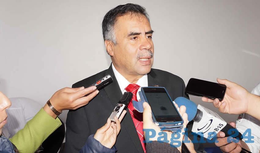 Armando Silva Cháirez: “Está el de Historia, el proceso de basificación que se acordó en lo que fue en el convenio para desistimiento de huelga, ya está lista la convocatoria para la Unidad Académica de Historia que estaba pendiente y nos quedan dos, las cueles dejaríamos para el próximo rector” (Foto:Merari Martínez)