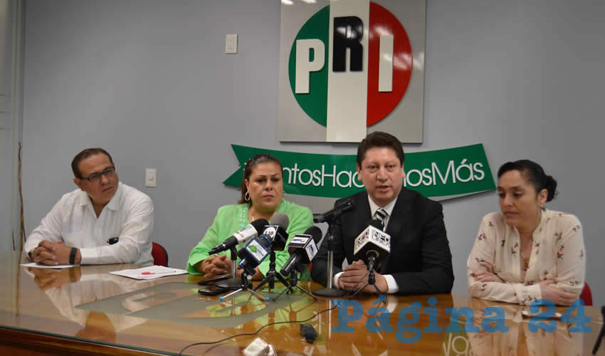 Conferencia de prensa del PRI (Foto: Eddylberto Lu&eacute;vano Santill&aacute;n)