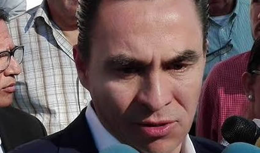 Aunque en campaña y antes de asumir el cargo el alcalde Pablo Lemus y sus pares de MC prometieron y ratificaron que no subirían el impuesto predial, mintieron descaradamente al pueblo, pues ahora están actuando contra su palabra, tronó el regidor priísta Salvador Rizo Castelo/Foto: Archivo Página 24