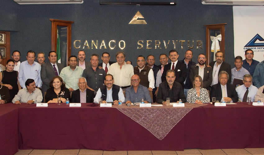 MOS explicó a los comerciantes de Aguascalientes el programa de sucesión de Gobierno