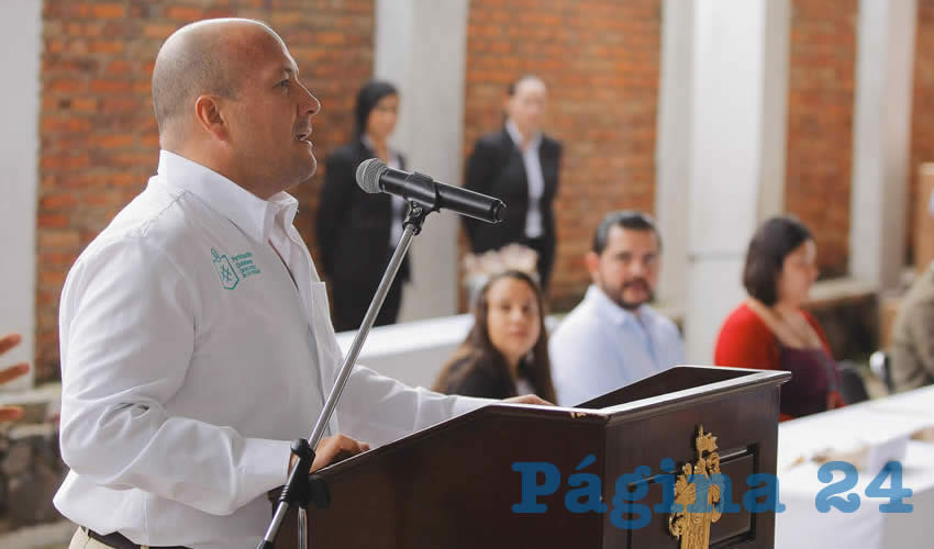 “Los medios que le dicen acarreados a la gente que viene desde un municipio lejano en un camión, y a la que nuestros organizadores les ofrecen algo de tomar y algo de comer, me parece una falta de respeto. Ahí estaba gente libre apoyando un proyecto, estaba gente manifestándose en su fin de semana, aprovechando ese día”, según el alcalde Enrique Alfaro sobre el evento partidista del sábado pasado/Foto: Francisco Tapia 