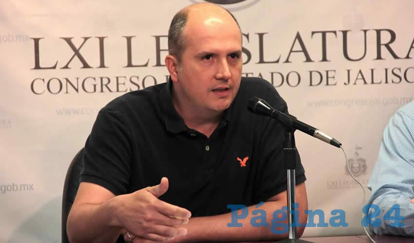 “Hay una merma en la fuerza del estado (…), solamente se dedican a cuidar a unos cuantos. Y tan sólo 200 de estos elementos están comisionados para el cuidado del gobernador de Jalisco y sus familiares. Esto quiere decir que el 14 por ciento de la fuerza pública se dedica a cuidar a unos cuantos funcionarios”/Foto: Francisco Tapia 