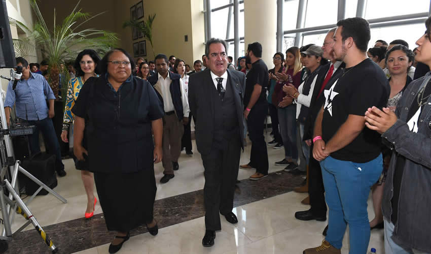 Desde 2011, dos mil 500 estudiantes han sido beneficiados con el programa de Movilidad Educativa con una inversi&oacute;n social superior a los 600 millones de pesos