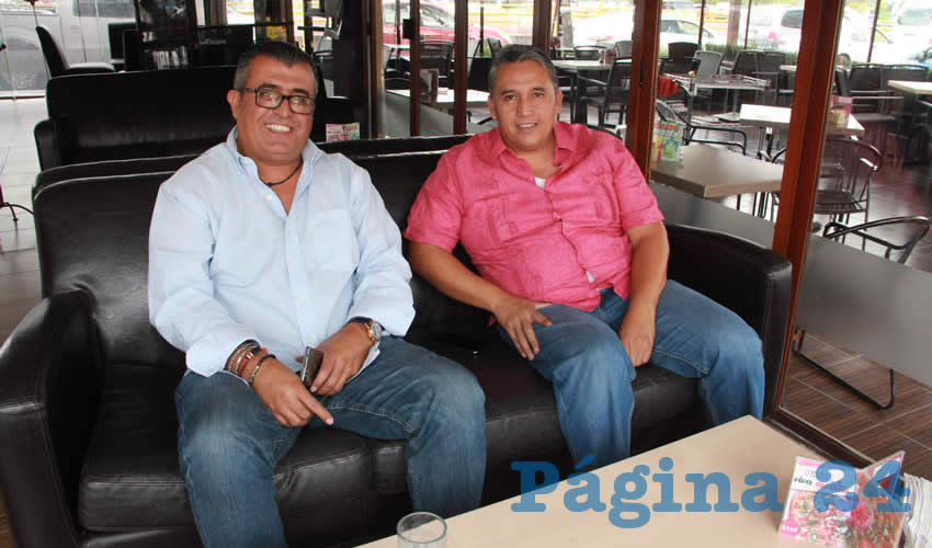 En La Terraza Italiana de Bosques departieron Alejandro &ldquo;El Pollo&rdquo; Jim&eacute;nez y Eloy Reyna Rend&oacute;n