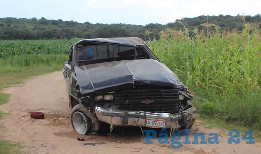 La camioneta que tripulaban los jóvenes Palos; dos de ellos ya perecieron
