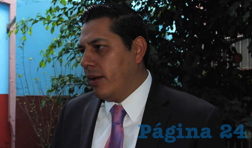 El alcalde, Francisco Javier Luévano Núñez, ha autorizando por lo menos más de una decena de licencias para venta de bebidas embriagantes