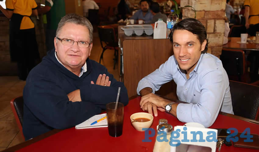 En Las Antorchas almorzaron Juan Carlos Rom&aacute;n, periodista taurino, y Fabi&aacute;n Barba, matador de toros