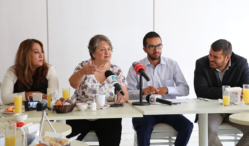Rueda de prensa de la asociación civil Conciencias de Aguascalientes (Foto: Eddylberto Luévano Santillán)