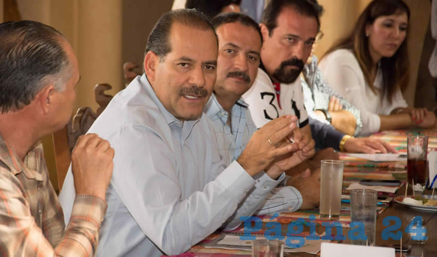 MOS conoce las necesidades de los productores de leche de Aguascalientes
