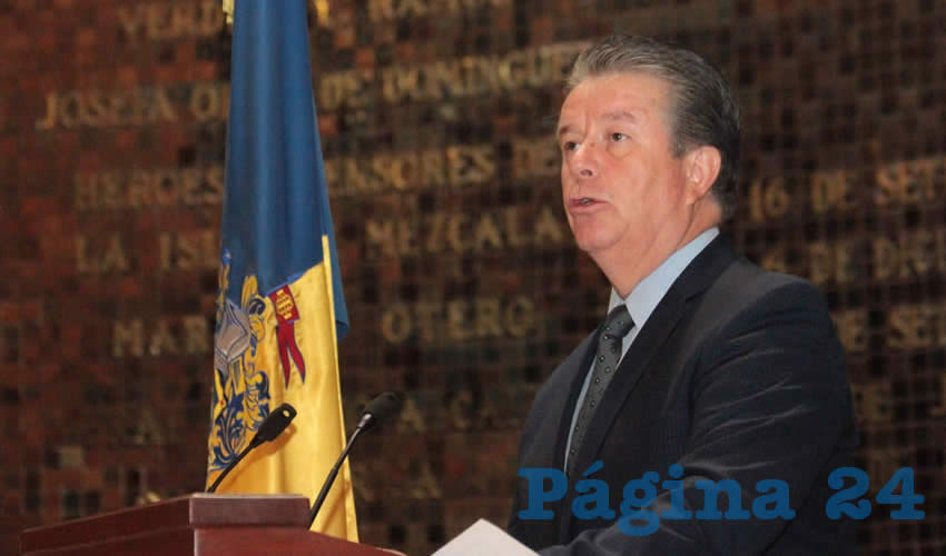 José García Mora, legislador por el Panal, justificó su propuesta al señalar que “el Poder Judicial es uno de los poderes en donde no está considerado ni normado el que la mujer tenga en términos de paridad la misma oportunidad que hay en otros órdenes de gobierno, en otros poderes”/Foto: Francisco Tapia 