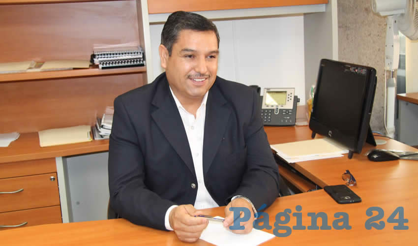 José Luis García Hernández: “Considerando los maestros que tenemos en presidencias municipales, ya no como presidentes, ni como diputados, sino como funcionarios, ya tenemos muy pocos” (Foto: Rocío Castro Alvarado)