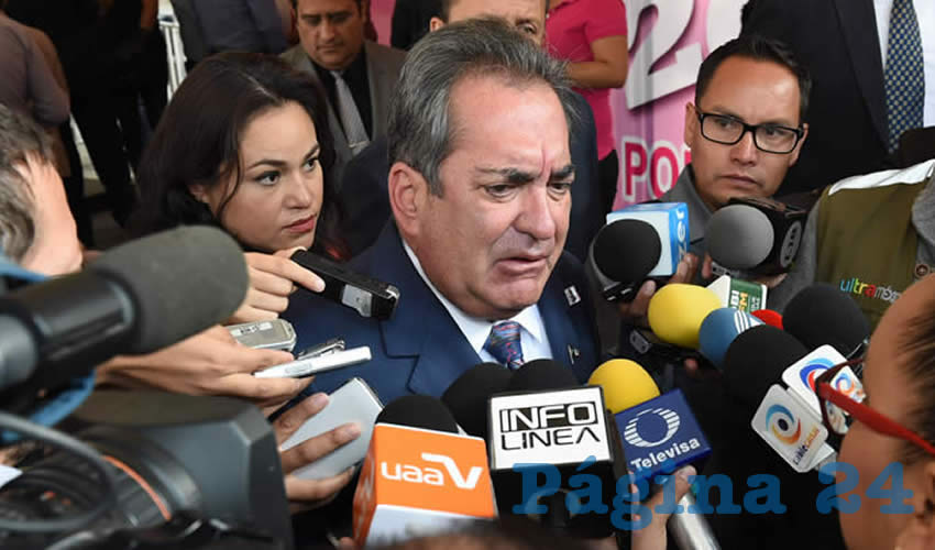 Carlos Lozano de la Torre, gobernador del Estado
