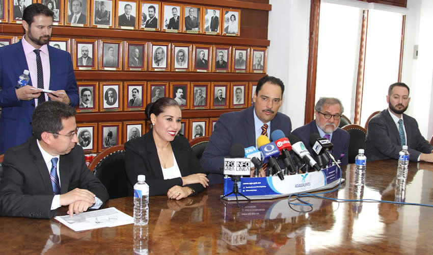 El alcalde Juan Antonio Mart&iacute;n del Campo y la presidenta del DIF, Mar&iacute;a Elena Mu&ntilde;oz, invitan a participar en el programa