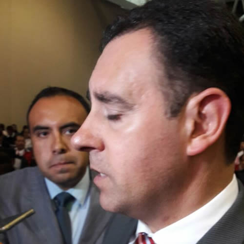 Alejandro Tello Cristerna: “No tengo porqué irme a esconder a una bodega para tomar protesta, es en el recito del poder Legislativo y ahí tomaré protesta” (Foto: Merari Martínez Castro)