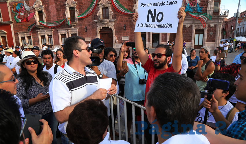 Sólo hubo pequeñas discusiones y roces aislados durante las manifestaciones (Fotos: Eddylberto Luévano Santillán)