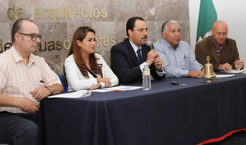 Con el fin de mantener una buena coordinación para el desarrollo de proyectos y obras, se contó también con la presencia de la alcaldesa electa Tere Jiménez Esquivel
